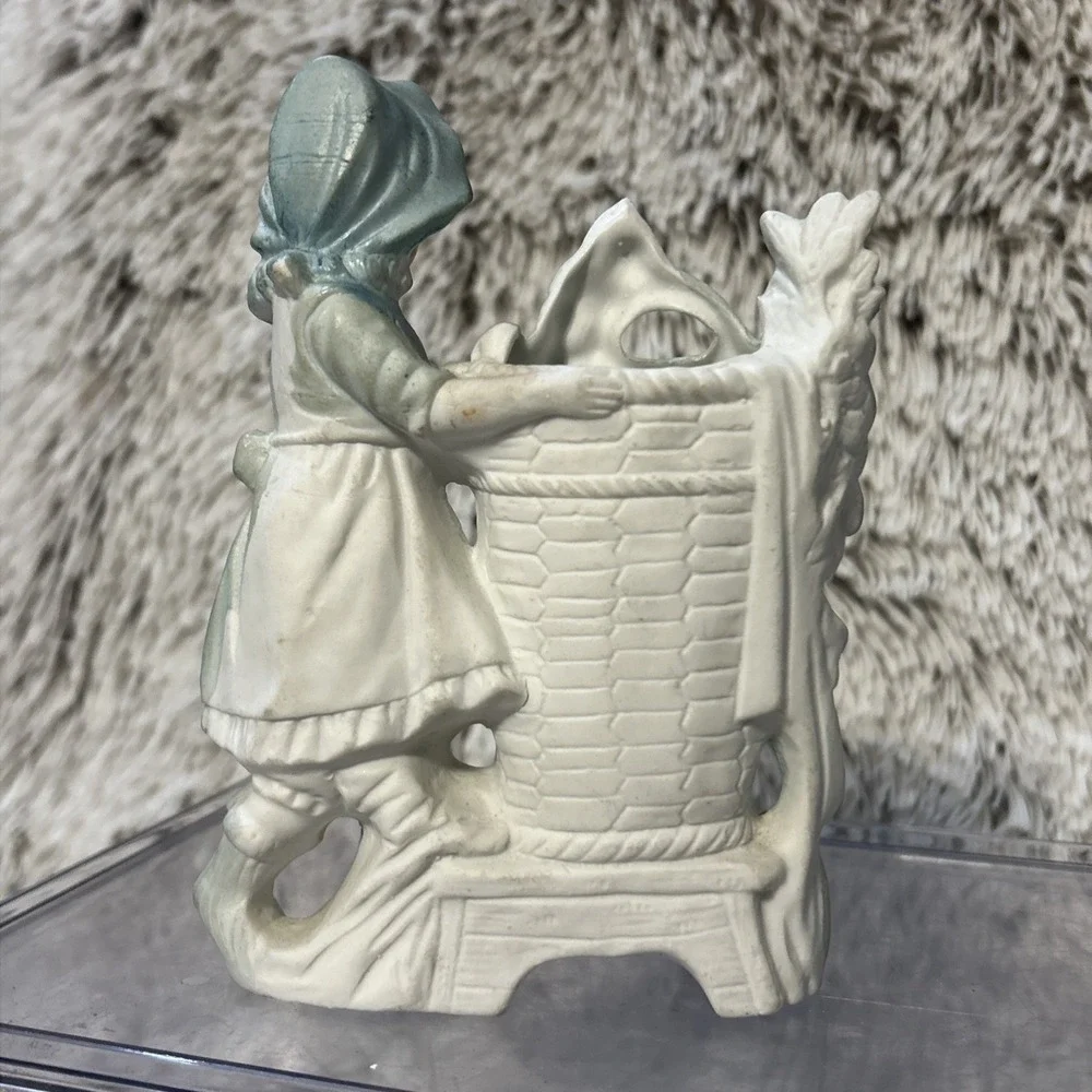 Pair Antique Bisque‎ Porcelain Victorian Boy & Girl Children Child Spill Vases